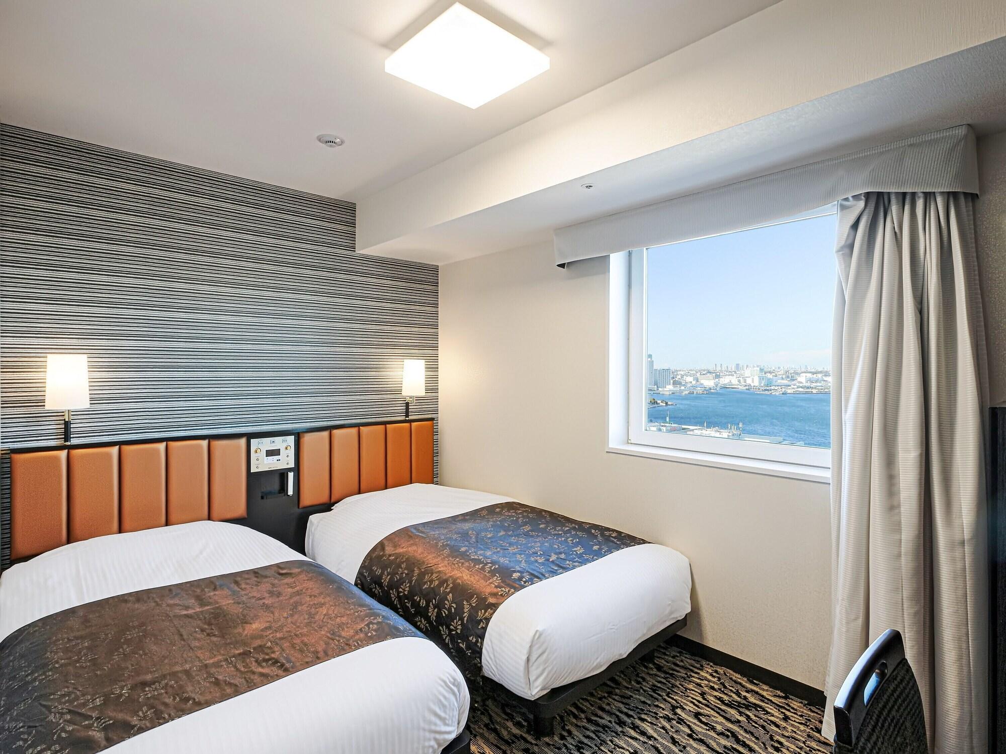 เอพีเอ โฮเต็ล แอนด์ รีสอร์ต โยโกฮาม่าเบย์ ทาวเวอร์ Hotel ภายนอก รูปภาพ
